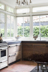 Klassieke landelijke keuken met hergebruikt hout en maatwerk-Restyle-XL-alle,Keuken-OBLY