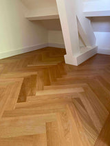Klassieke visgraat vloer met band-The Flooring Company-alle,Houten vloer,Parketvloer,Visgraat vloer,Zolder-Sfeervolle en Klassieke visgraat vloer uitgevoerd met band -OBLY