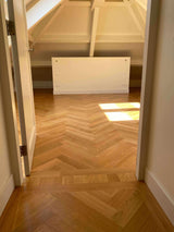 Klassieke visgraat vloer met band-The Flooring Company-alle,Houten vloer,Parketvloer,Visgraat vloer,Zolder-Sfeervolle en Klassieke visgraat vloer uitgevoerd met band -OBLY