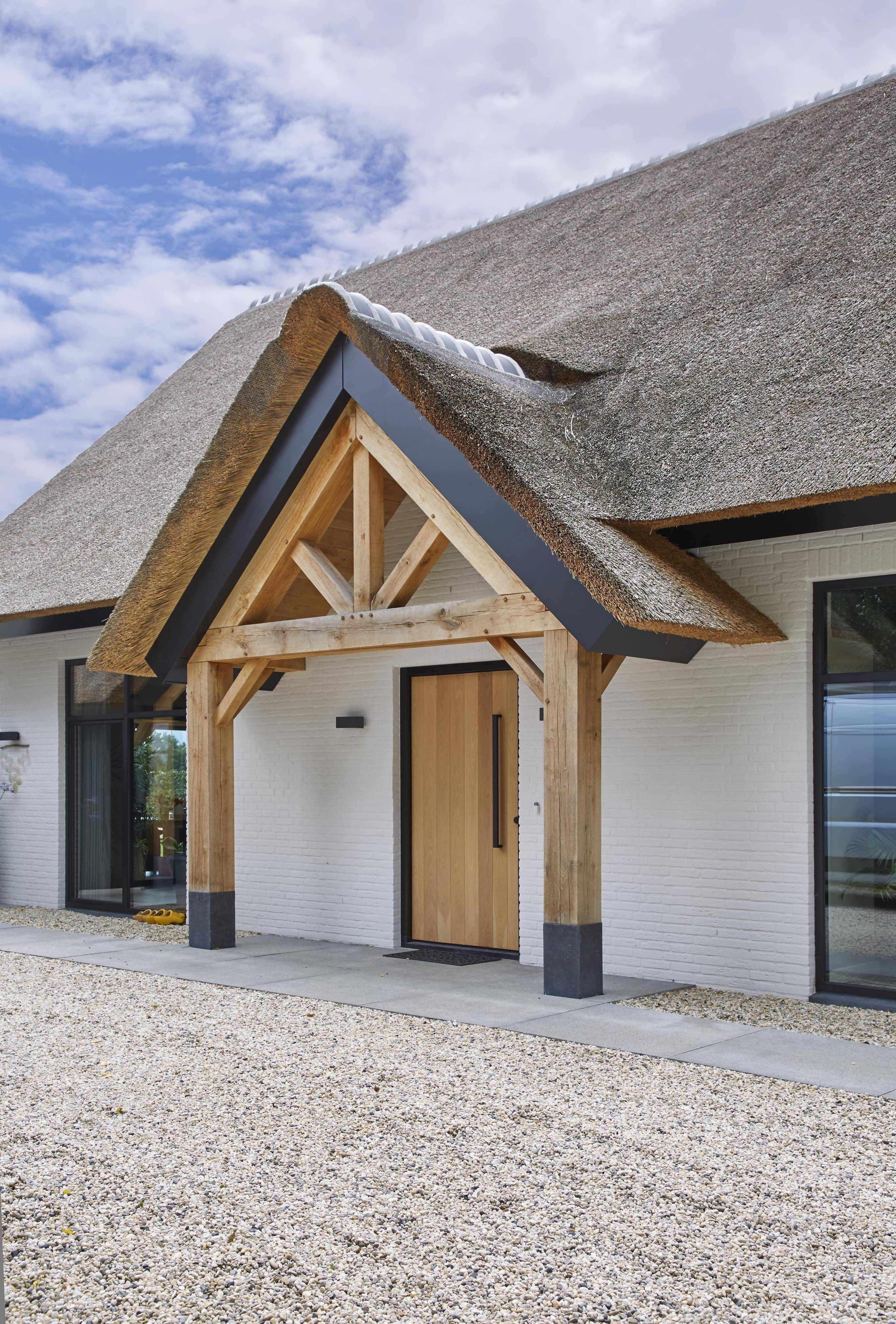 Landelijke villa-Spanjers Architect-bijgebouw,landelijke architectuur,landelijke villa,luxe woning,rieten kap,Woonkamer-Landelijke villa-OBLY