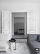 Lichte woonkamer in rijksmonument met Carrara marmer en designklassiekers-Studio Niels-alle,Ambachtelijk detail,Carrara marmer,Interieurontwerp,Licht en ruimtelijk,Moderne mix,Monumentaal,Rijksmonument,Woonkamer-Lichte woonkamer in rijksmonument | Studio Niels-OBLY