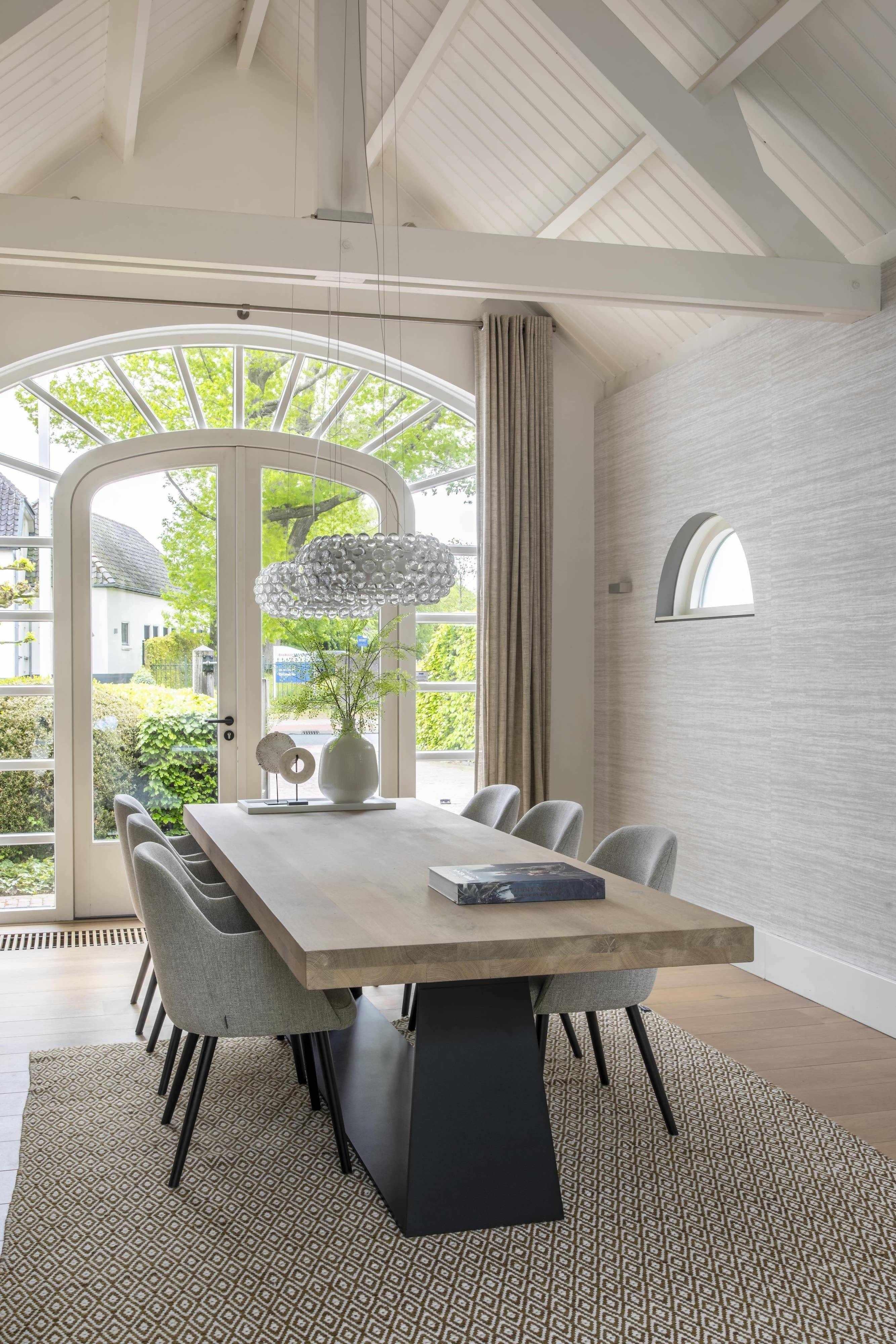 Luxe woonboerderij-Maaike van Diemen Interieurontwerp-landelijke villa interieur,landelijke woonkamer,luxe woonboerderij,maatwerk interieur boerderij,modern landelijke woning,woonboerderij interieur,woonboerderij renovatie,Woonkamer-Luxe woonboerderij-OBLY