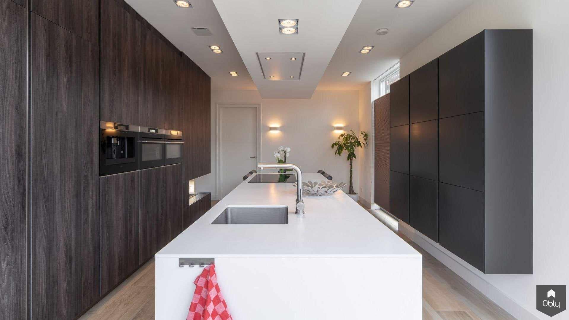 Luxe woonkeuken met open haard-Bert van Vlijmen-alle,Keuken-OBLY