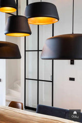 Luxueus en industrieel interieurontwerp-Grego Design Studio-alle,donkere keuken inspiratie,industriële luxe woning,industriële woonkamer,luxe industrieel interieur,luxe wooninrichting,maatwerk interieur zwart,moderne haardwand,stijlvolle loft uitstraling,Woonkamer,zwart interieurdesign-Luxe, industrieel interieurontwerp | OBLY.com-OBLY