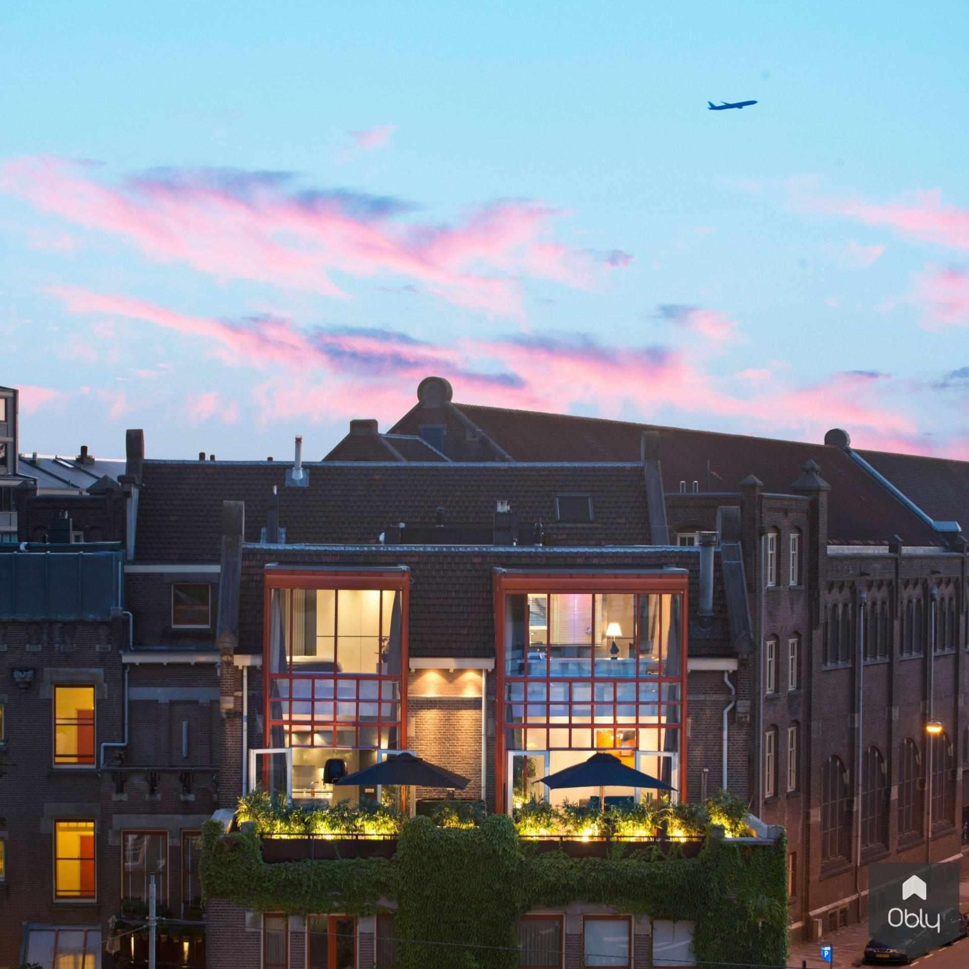 Luxueus en stijlvol penthouse-Studio Kees Marcelis-alle,design penthouse inspiratie,exclusief appartement interieur,high end interieur penthouse,interieurarchitect penthouse,luxe appartement met maatwerk,luxe penthouse amsterdam,luxe woonkamer penthouse,modern penthouse interieur,modern wonen amsterdam,stijlvol penthouse met terras,Woonkamer-OBLY
