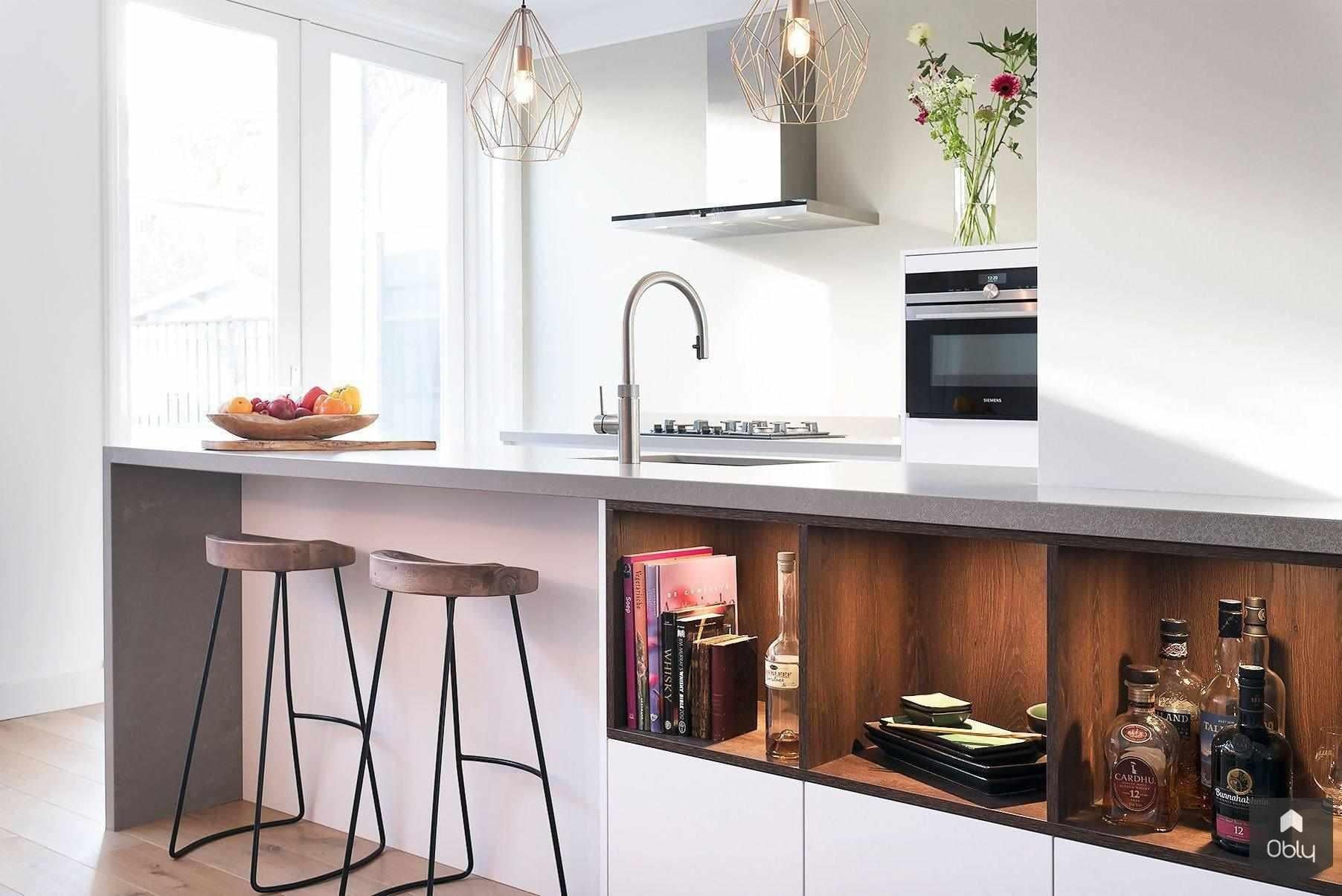 Mat witte keuken met geïntegreerd dressoir-Kitchenstudio-alle,Keuken-Mat witte keuken met geïntegreerd dressoir | OBLY.com-OBLY