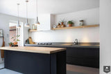 Mat zwarte keuken met betonnen en houten werkblad-Robert Tediek Keukens & Interieur-alle,Keuken-OBLY