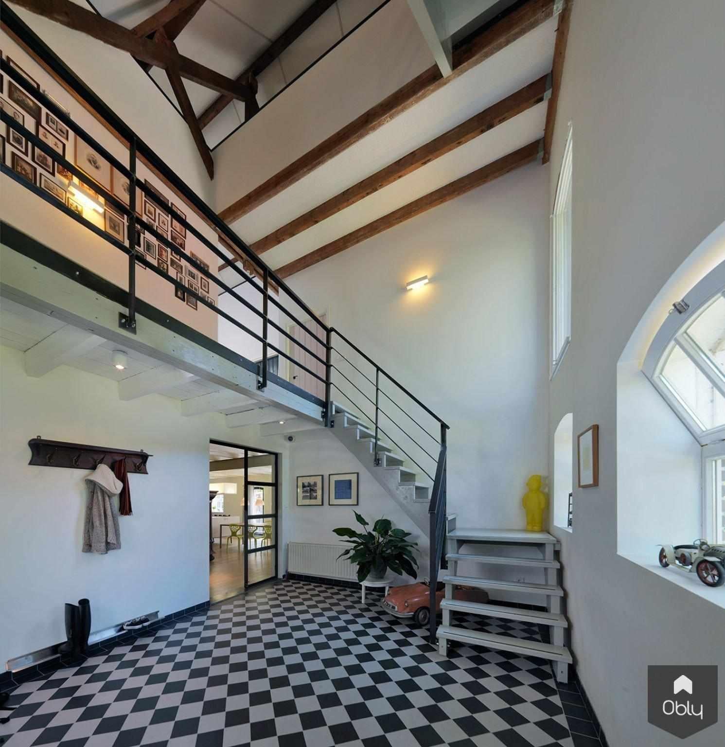 Metamorfose woonboerderij-Christel Smeets architect bna-alle,boerderij verbouwing,Entree hal trap,karakteristieke woning,landelijke architectuur,woning renovatie,woonboerderij renovatie-OBLY