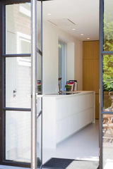 Modern jaren dertig heren hoekhuis-FOAM Architecten-Woonkamer-Een modern jaren dertig heren hoekhuis-OBLY