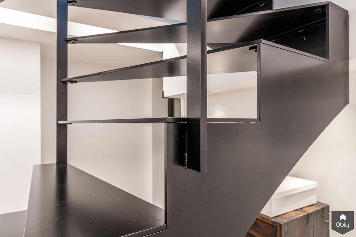 Moderne stalen trap-Van Bruchem Staircases-alle,design trap,Entree hal trap,maatwerk trap,moderne trap,stalen trap,trap inspiratie-Moderne stalen trap op maat | Van Bruchem Staircases-OBLY