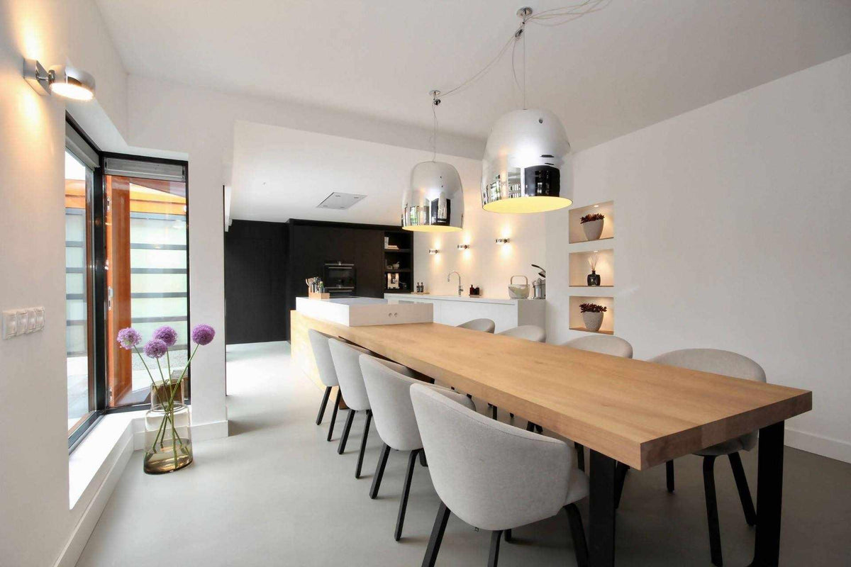 Moderne witte keuken met zwarte kastenwanden-Klein Design-alle,Keuken-Moderne witte keuken met zwarte kastenwanden | OBLY.com-OBLY