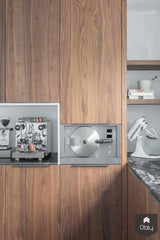 Notenhouten keuken en eiken badkamer in villa-BABBET. Interieur: Plan & Design-alle,Keuken-OBLY