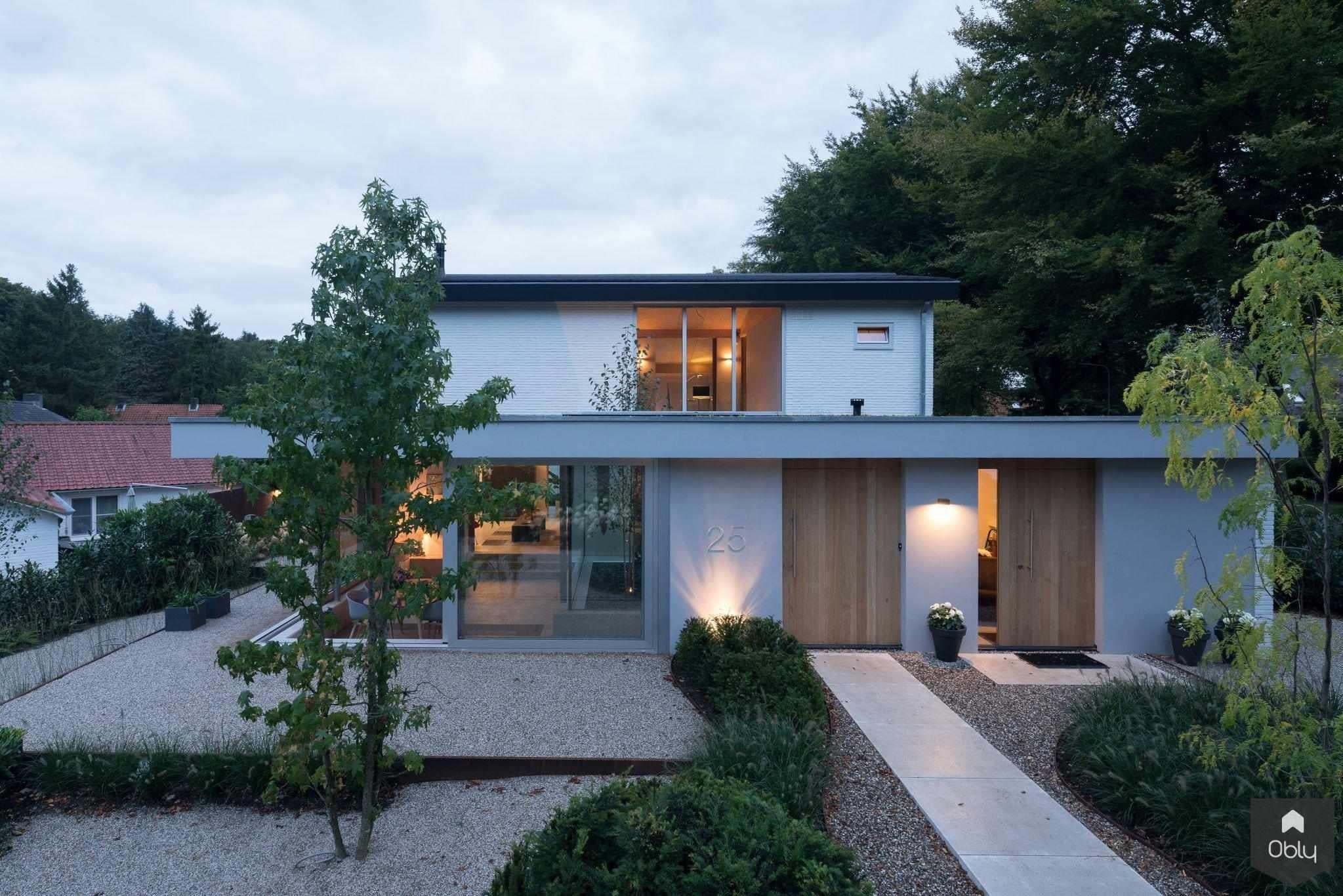 Patio Huis-Bloot Architecture-alle,minimalistische woning,moderne architectuur,patio woning,villa ontwerp,Woonkamer-OBLY