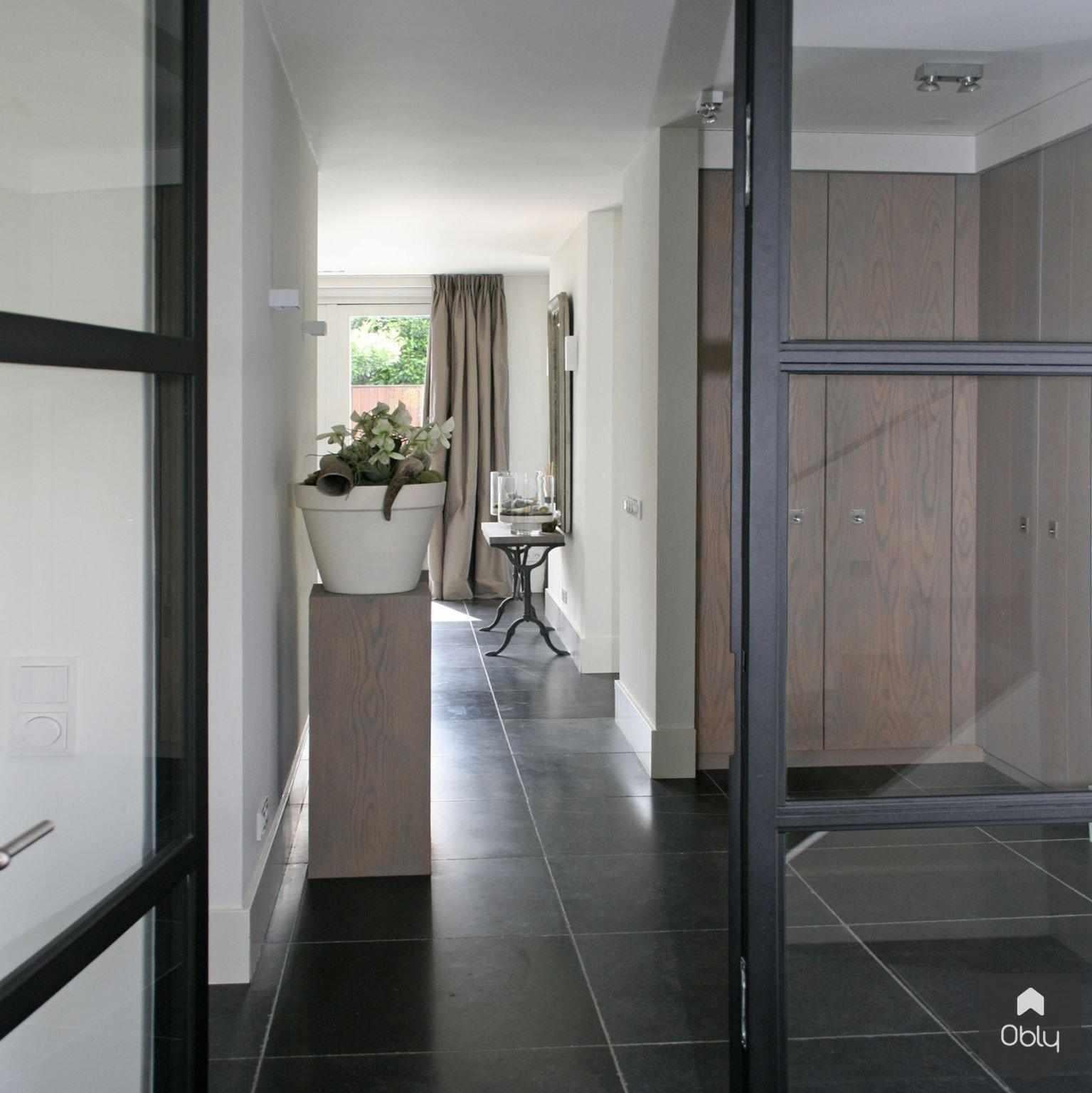 Renovatie Klassiek herenhuis, Berkel-Enschot-Doreth Eijkens | Interieur Architectuur-alle,doorkijkjes interieur,eigentijdse herenhuis renovatie,Entree hal trap,klassiek herenhuis renovatie,lichte woonruimtes,maatwerk interieurdesign,moderne klassieke inrichting,open woonstructuur,stijlvolle entreehal,verfijnde leefruimte,Woonkamer-OBLY