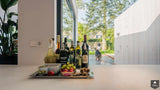 Renovatie bungalow met zwevende dakopbouw en maatwerk keuken-Van Os Architecten-Aanbouw,alle,dakopbouw,lichtinval,minimalistisch design,moderne renovatie,strakke lijnen,zwevend volume-Renovatie bungalow met zwevende dakopbouw | Van Os-OBLY