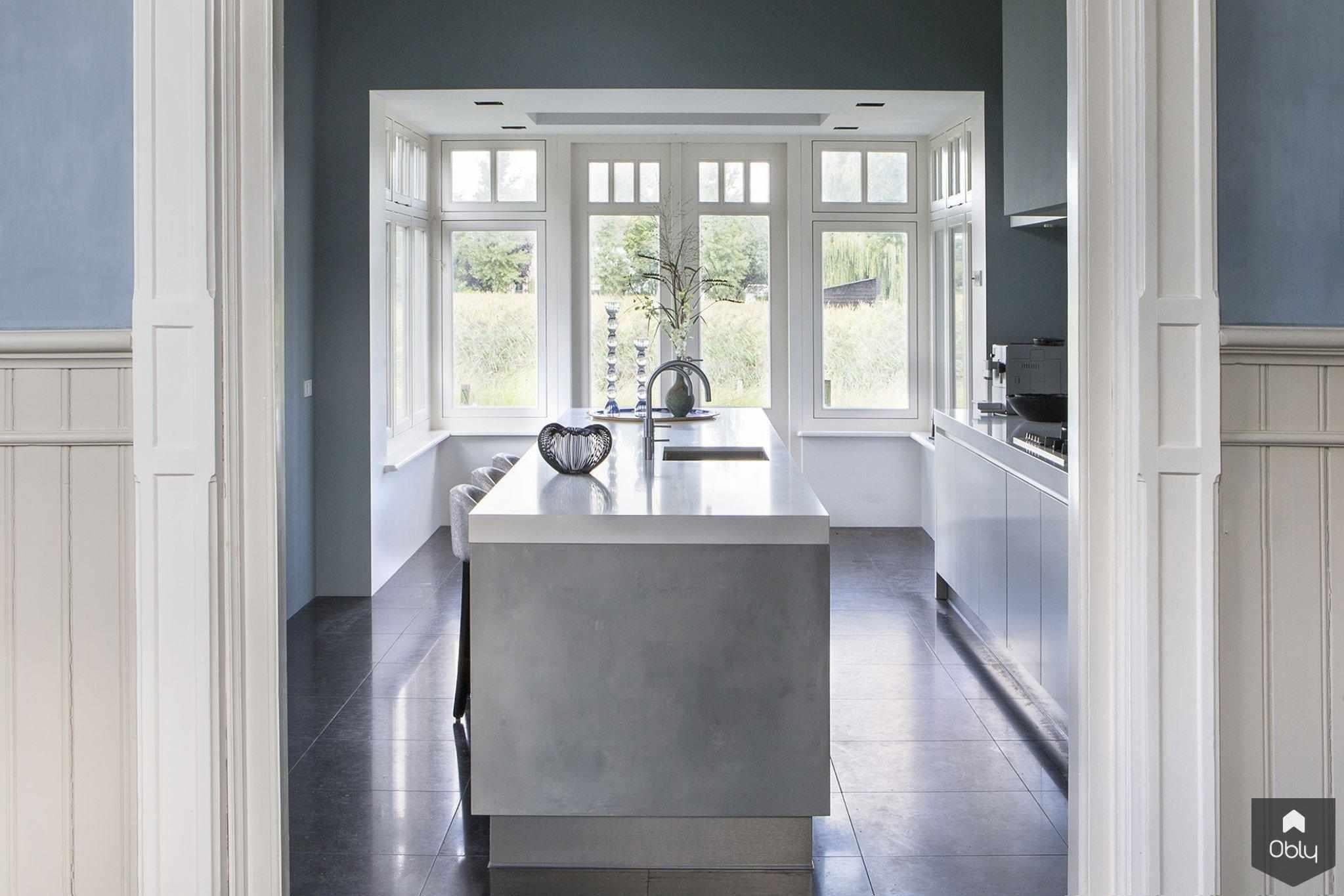 Roelfienvos.com-Roelfien Vos-alle,design keuken,exclusieve keuken,high end interieur,Keuken,keuken inspiratie villa,lichte keuken,luxe keuken inspiratie,maatwerk keuken,moderne keuken,stijlvolle leefkeuken-OBLY