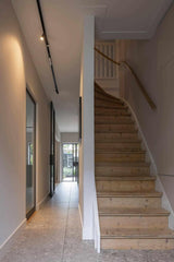 Samenvoeging beneden- en bovenwoning-Nest-DubbelWonen,InterneDoorbraak,LichtInterieur,ModerneKeuken,OpenIndeling,SamenvoegingWoningen,Woonkamer-Samenvoeging beneden- en bovenwoning-OBLY