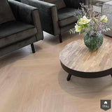 Serene visgraatvloer in nieuwbouwwoning-The Woodstore-alle,Woonkamer-OBLY