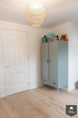 Serene visgraatvloer in nieuwbouwwoning-The Woodstore-alle,Woonkamer-OBLY