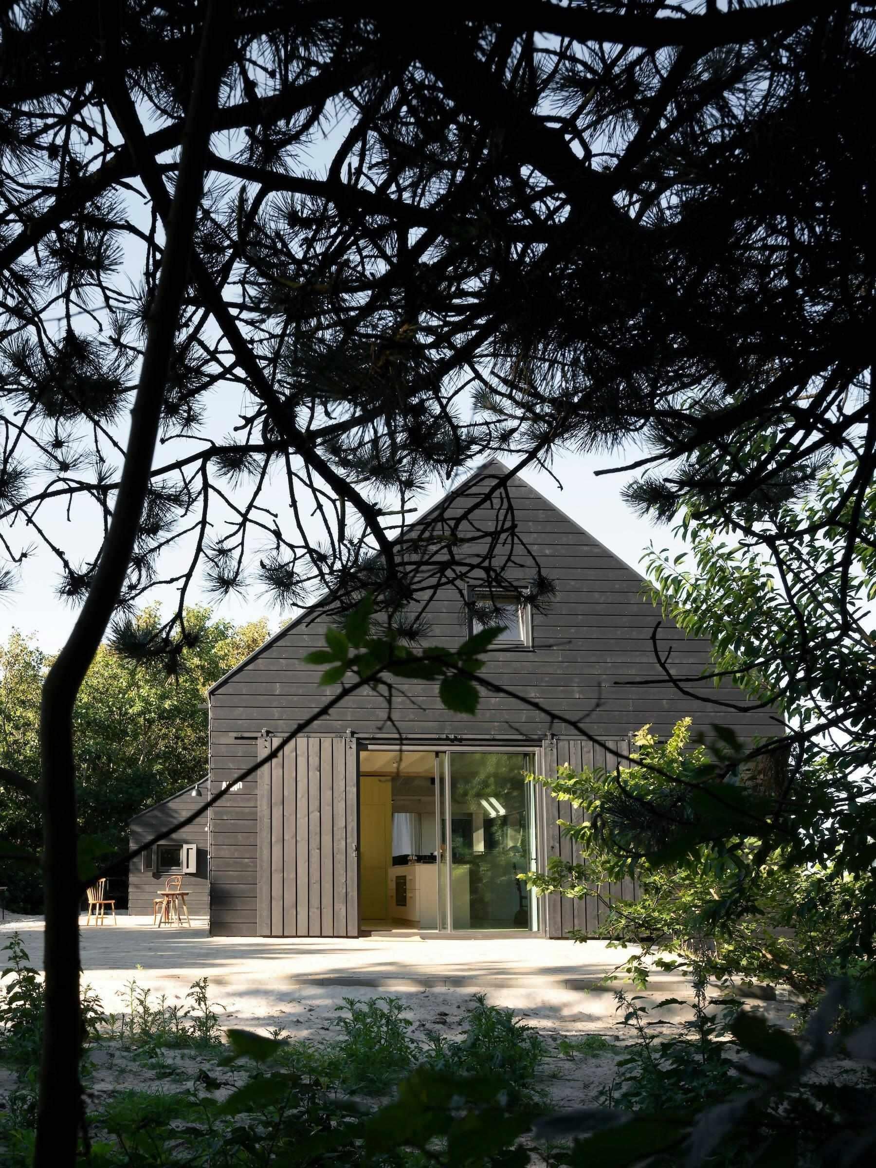 Sfeervol buitenverblijf op Ameland-BNLA architecten-woonkamer-Sfeervol buitenverblijf op Ameland-OBLY