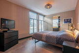 Slaapkamer met walk-in-closet en badkamer-en-suite-Huisvanbinnen-badkamer en suite,inloopdouche onder trap,luxe slaapkamer,maatwerk kledingkast,sfeervolle badkamer,slaapkamer,slaapkamer en suite,walk in closet inspiratie-Slaapkamer met walk-in-closet en badkamer-en-suite-OBLY