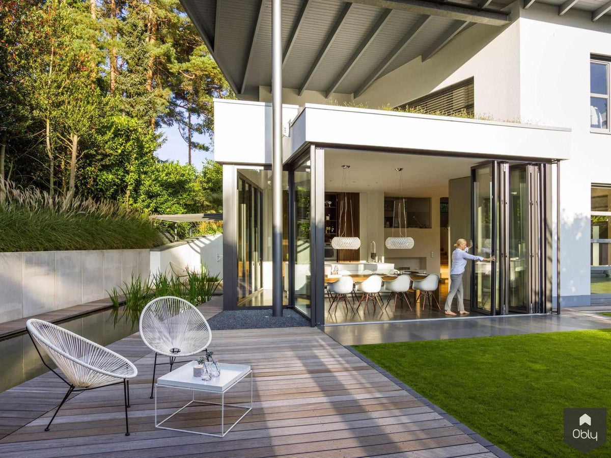 Solarlux glazen vouwwand highline-Solarlux Nederland BV-alle,aluminium vouwwanden,binnen buiten wonen,Exterieur,glazen pui,glazen vouwwanden,moderne woning,open leefkeuken,vouwwanden keuken,vouwwanden terras,vouwwanden woning,woning met glas-OBLY