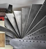 Stalen 1m2 wenteltrap-EeStairs-zolder-Ruimtebesparende 1m2 stalen wenteltrap -OBLY