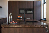 Stoere designkeuken met donker marmer-Kitchenstudio-alle,Keuken-OBLY