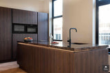 Stoere designkeuken met donker marmer-Kitchenstudio-alle,Keuken-OBLY