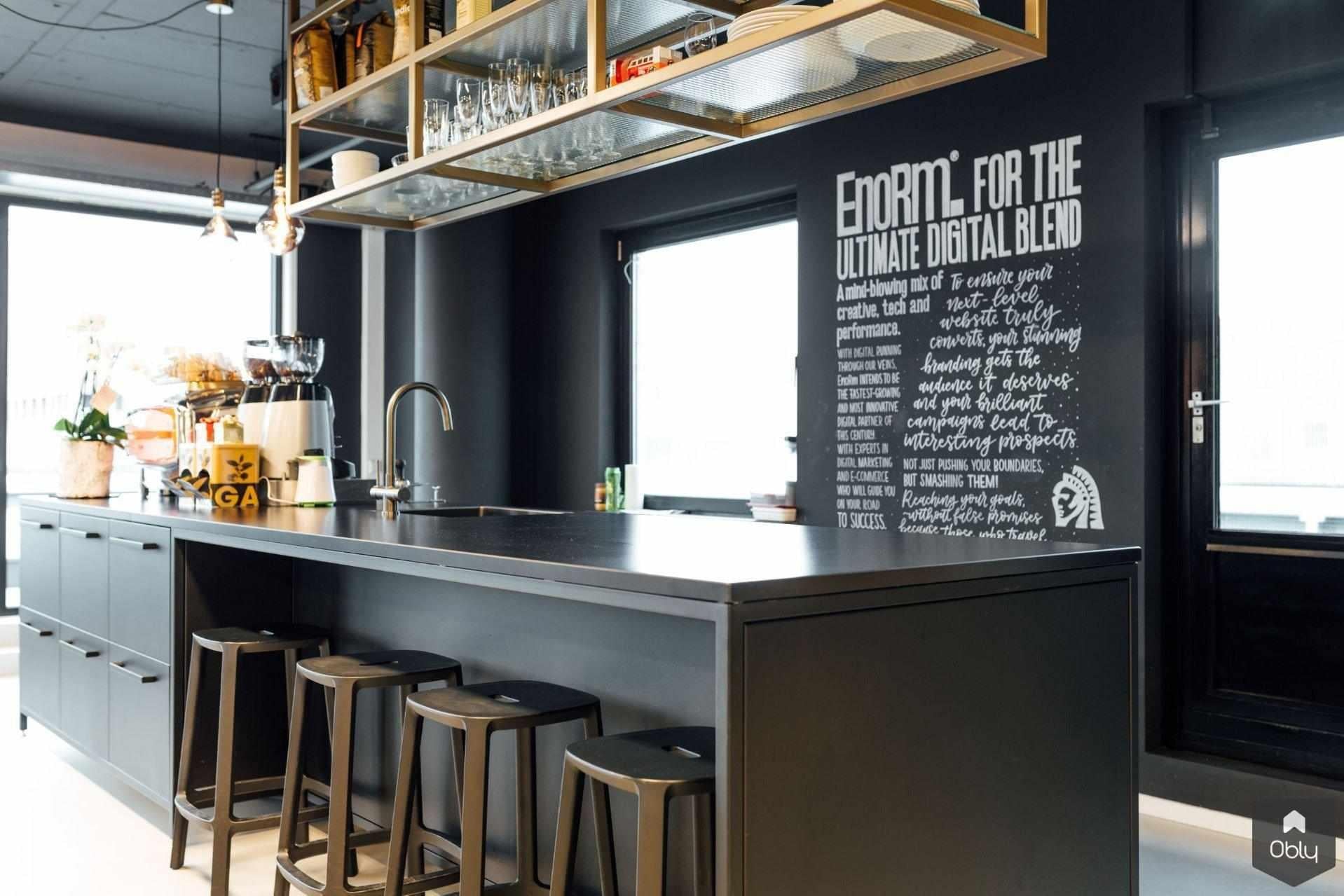 Stoere zwarte keuken met Selsiuz kraan-Selsiuz-alle,Keuken-OBLY