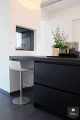 Strakke keuken met zwarte houten fronten-Kitchen Concepts-alle,Keuken-Strakke keuken met zwarte houten fronten | OBLY.com-OBLY