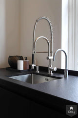 Strakke keuken met zwarte houten fronten-Kitchen Concepts-alle,Keuken-Strakke keuken met zwarte houten fronten | OBLY.com-OBLY