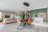 Totale verbouwing verouderde woning-Huisvanbinnen-daklicht interieur,lichte woonruimte,maatwerk keuken onder trap,moderne entreehal,moderne gezinswoning,open keuken ontwerp,ruimtelijke woonkamer,totale woningverbouwing,verouderde woning renovatie,woonkamer-Totale verbouwing verouderde woning-OBLY