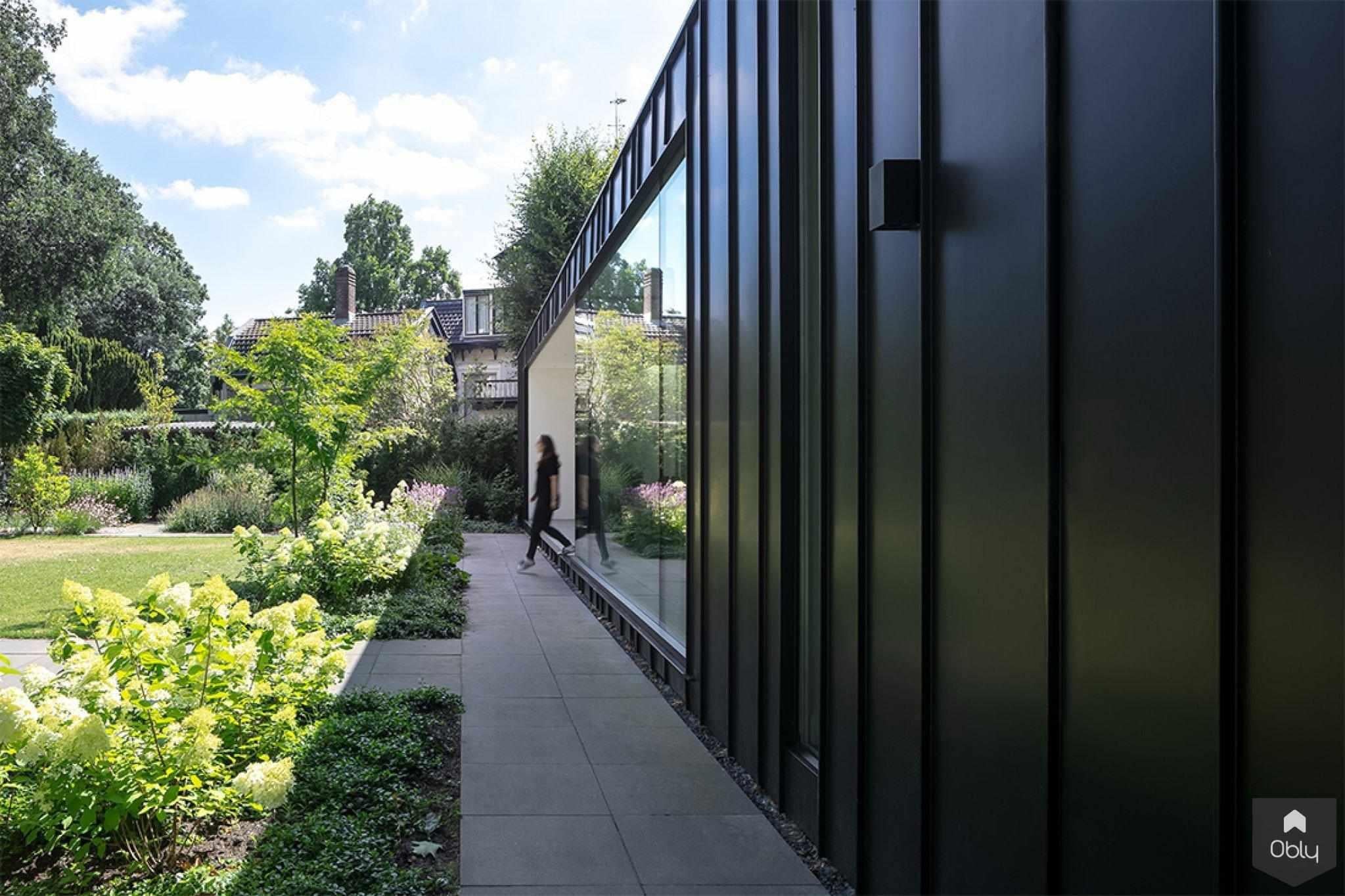 Transformatie kantoor naar woning | Naarden-Kraal architecten-alle,Exterieur,moderne uitbouw,transformatie kantoor naar woning,woning renovatie-OBLY
