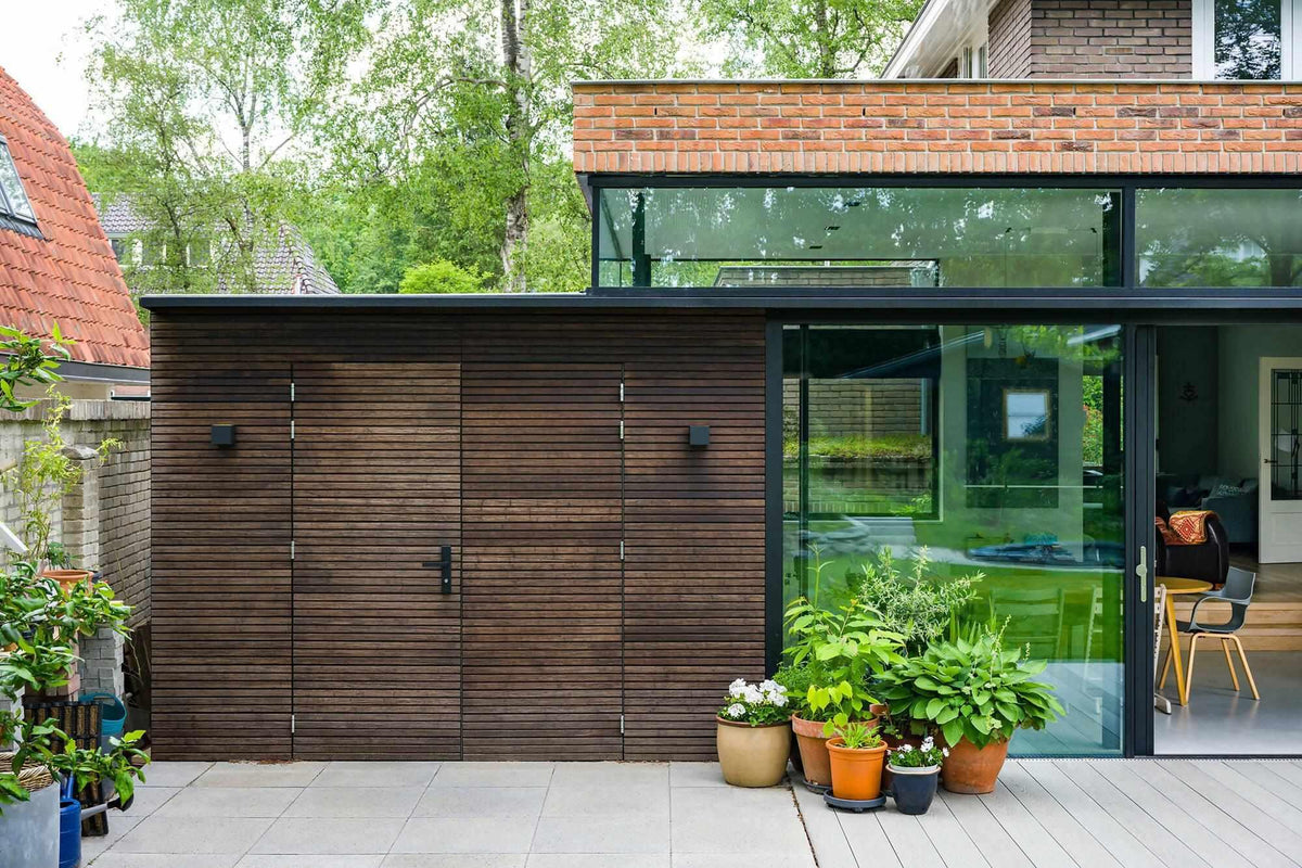 Uitbouw van baksteen en staal in jaren 30 woning-Jaren 30 architect-jaren 30 woning,Uitbouw-Uitbouw van baksteen en staal in jaren 30 woning-OBLY