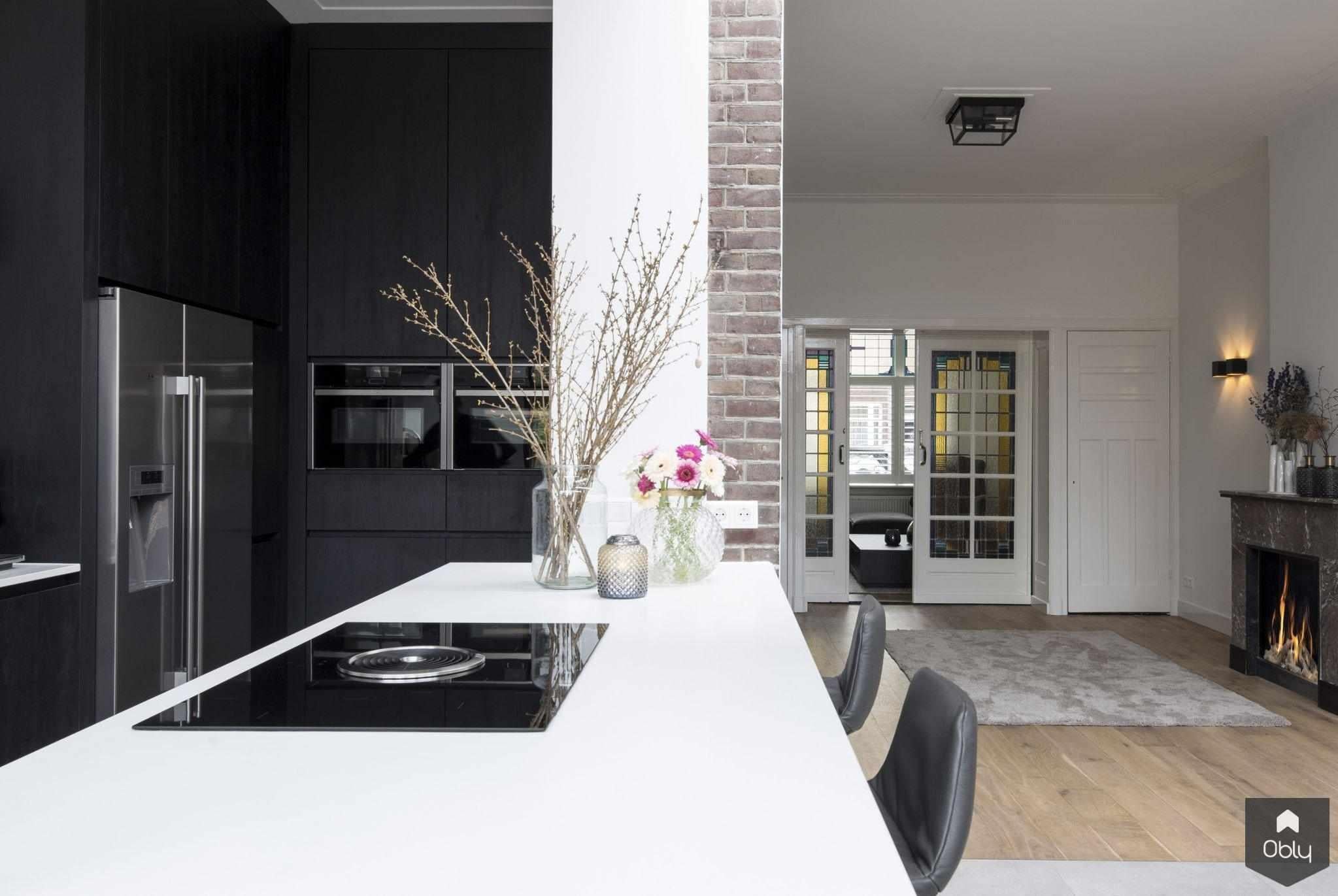 Uitbreiding jaren 30 woning inclusief leefkeuken-Marieke de Jong Interieurarchitectuur-Aanbouw,aanbouw jaren 30,alle,jaren 30 woning,lichte woonkeuken,maatwerk keuken,modern interieur,moderne leefkeuken,woning uitbreiding-OBLY