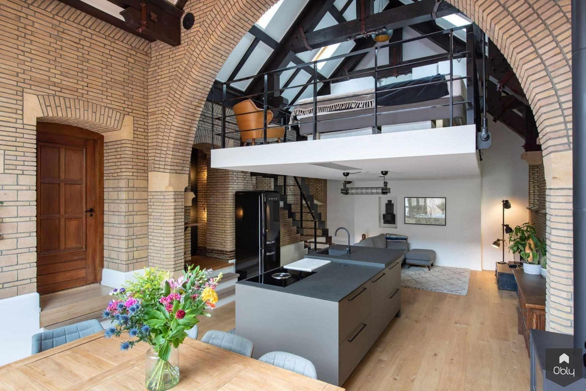 Verbouwing oude kapel tot woonhuis-Van Os Architecten-alle,baksteen interieur,entresol,herbestemming,kapelverbouwing,transformatie,Woonkamer-OBLY