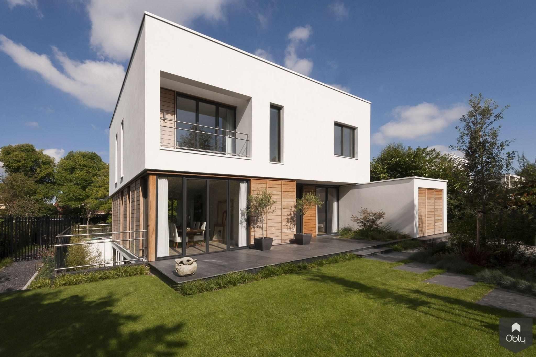 Villa Amsterdam Zuid - exterieur-Paul Seuntjens Architectuur + Interieur-alle,dakterras,Exterieur,grote raampartijen,jacuzzi,moderne villa,strakke architectuur-OBLY