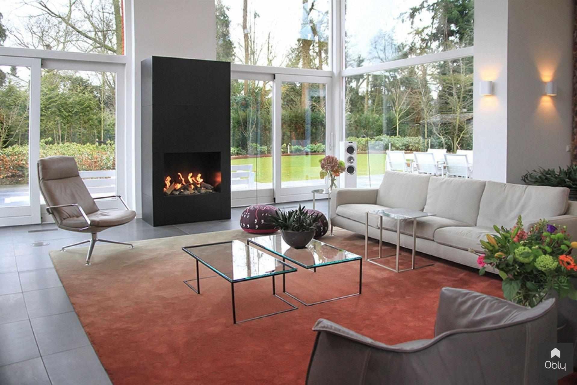 Villa met kleurrijk design-Doreth Eijkens | Interieur Architectuur-alle,artistiek interieurdesign,bosrijke villa,design meubels interieur,hoogwaardig maatwerk interieur,kleurrijk villa interieur,luxe villa design,maatwerk badkamermeubel,moderne luxe woonkamer,stijlvolle villa inrichting,Woonkamer-OBLY