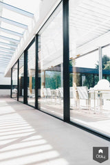Villa met zwarte glazen wanden-KELLER minimal windows® by Kumasol-alle,Exterieur vrijstaand,Vrijstaand-Villa met zwarte glazen wanden | OBLY.com-OBLY