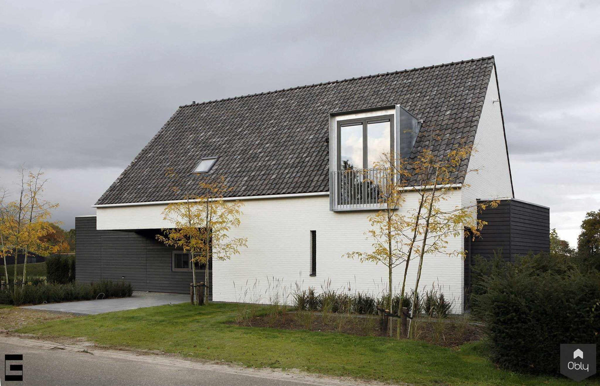 Vrijstaand woonhuis Haaren-Geert van den Oetelaar | Chrissy van Onzenoord-Exterieur vrijstaand,GekeimdMetselwerk,HoutenGeveldelen,LandelijkeUitstraling,MaterialenMix,TraditioneleArchitectuur,VrijstaandWonen,ZinkenDakkapel-OBLY