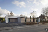 Woonhuis P - exterieur-Grosfeld Bekkers van der Velde Architecten-alle,Exterieur,Exterieur vrijstaand,minimalistische architectuur,moderne villa,moderne woning,strakke gevel,veel glas,vrijstaande woning-OBLY