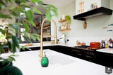 Zwarte, robuuste eiken keuken met klassieke details-Wood Creations-alle,Keuken-OBLY