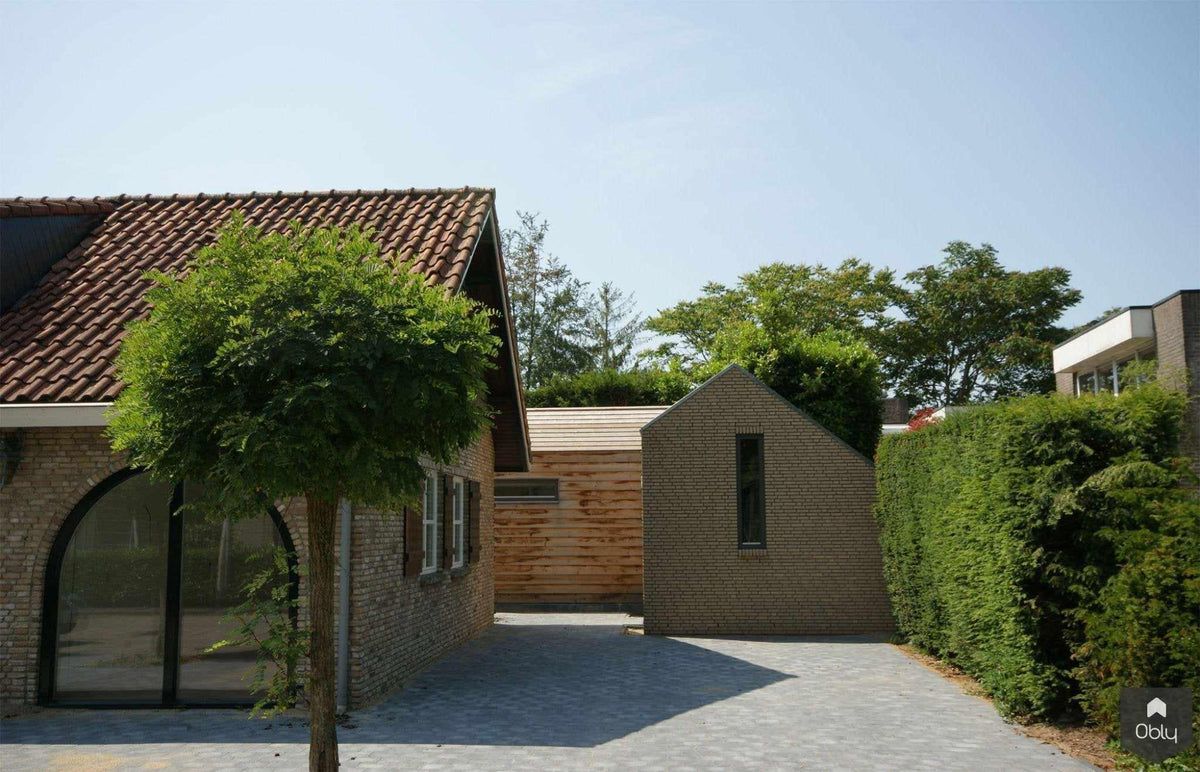 tuinhuisje-Jan Couwenberg Architectuur-alle,Exterieur vrijstaand,houten tuinhuis architectuur,modern tuinhuis in tuin,modern tuinpaviljoen ontwerp,tuinhuis architectuur inspiratie,tuinhuis bij woning ontwerp,tuinhuis met glas pui,tuinhuisje modern design-OBLY