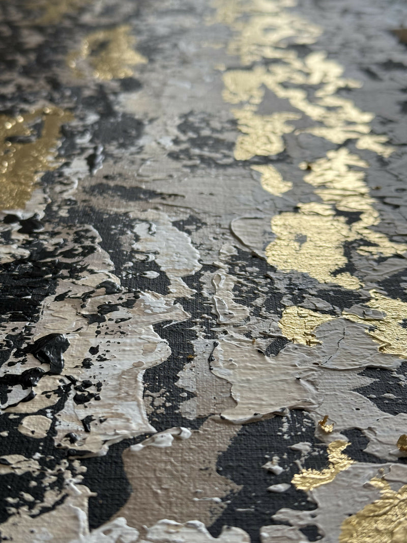 Abstract schilderij – warm statement voor de eetkamer-Marella Hesseling-woonkamer-Abstract schilderij op maat voor moderne eethoek | Warmte & diepte-OBLY