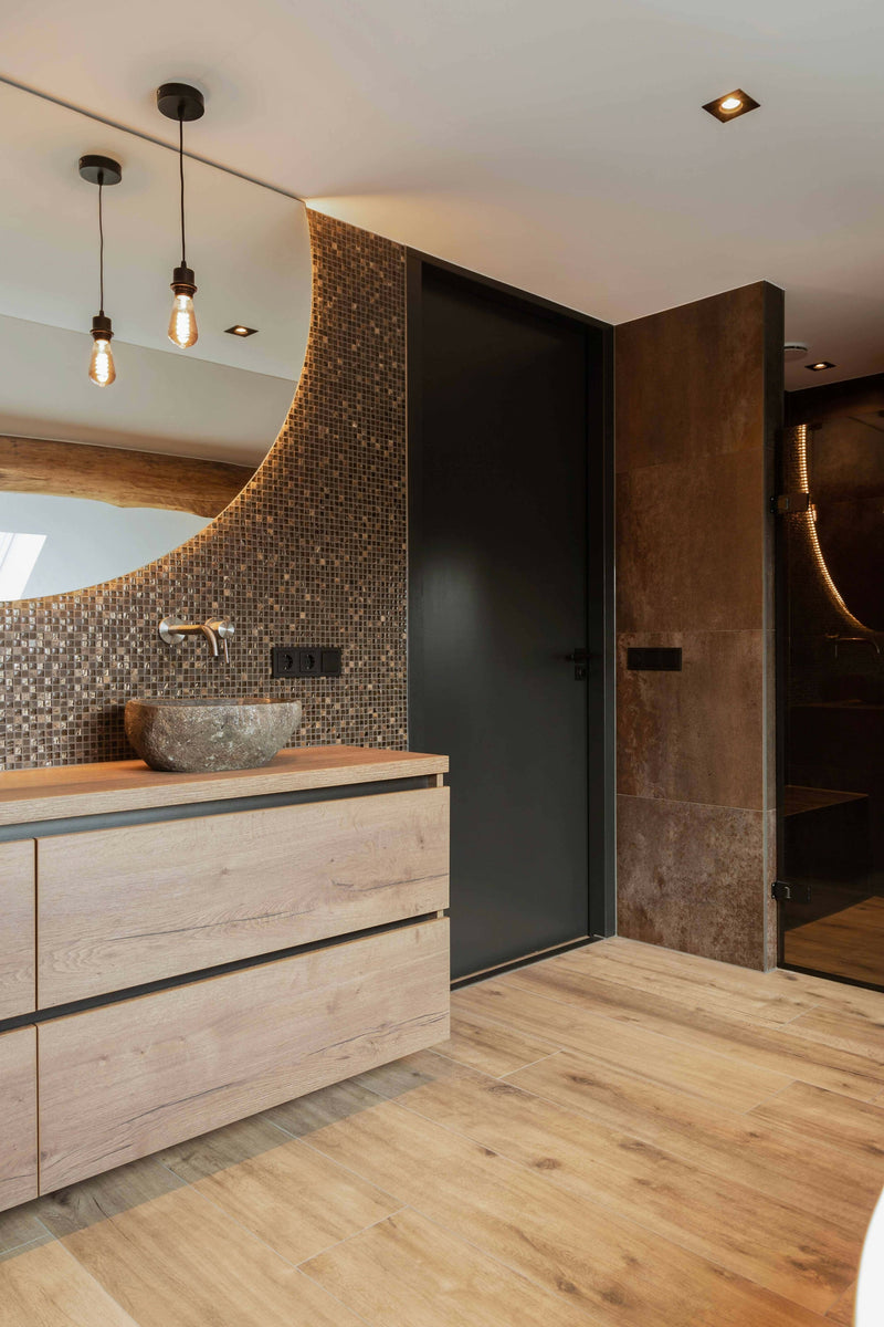 Badkamer transformatie boerderij-OBLY-badkamer,wasbak-Natuurstenen waskommen en vrijstaand bad-OBLY