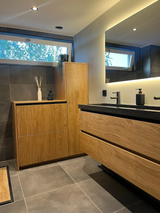 Badmeubels op maat in diverse stijlen en materialen-Meubellen-badkamer meubel,badmeubel op maat,design badkamer,eiken badmeubel,luxe badkamer,maatwerk badkamer,moderne badkamer,natuurstenen wastafel,zwevend badmeubel-Badmeubel op maat | Luxe en moderne badkamer meubels-OBLY
