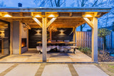 Bar in moderne Oostenrijkse sfeer met doorkijk openhaard-OBLY-Bar-Ontdek deze stijlvolle bar met warme houttinten en strakke lijnen. Een-OBLY