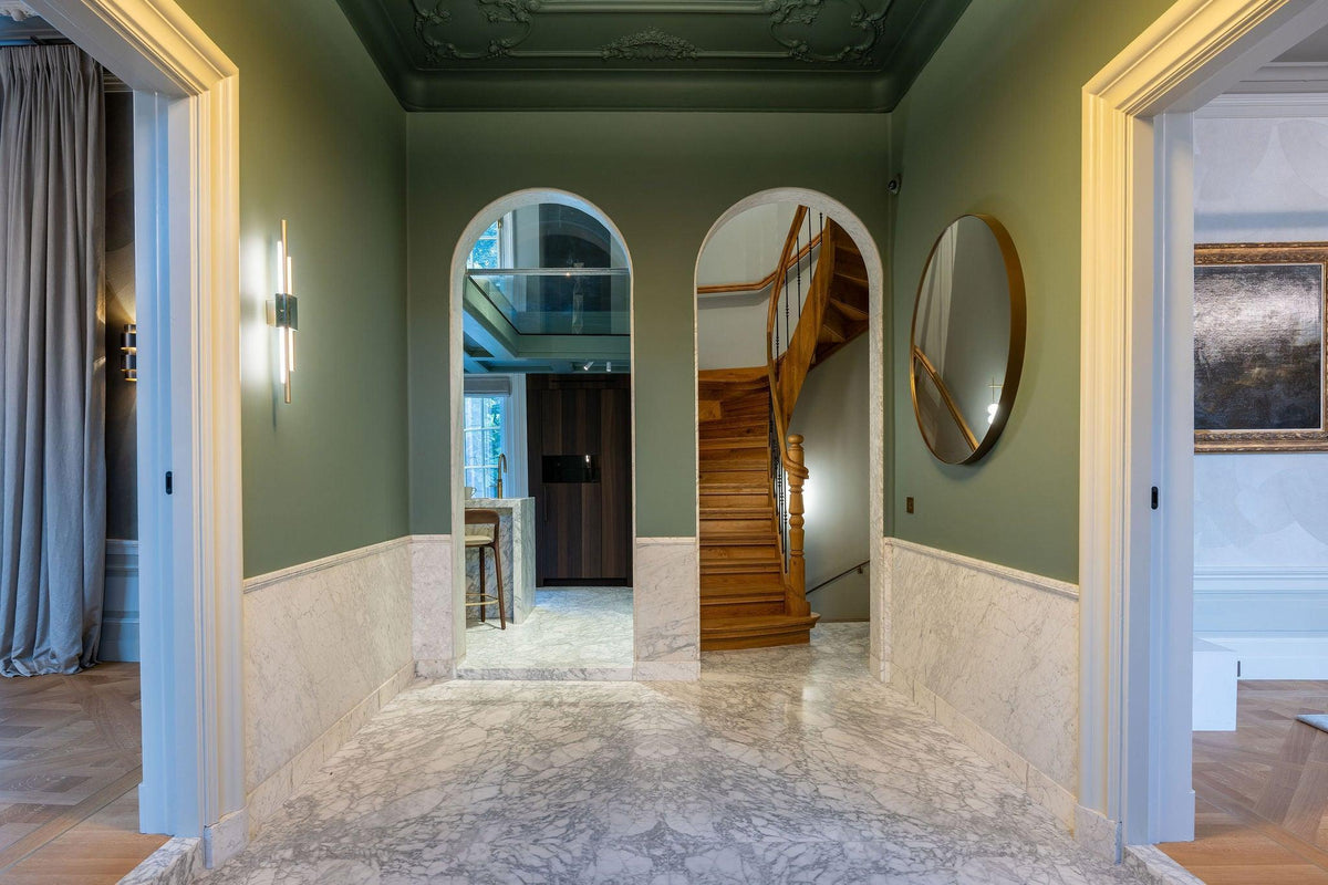 Before & After: Synergie in Renovatie: Harmonie tussen Historie en Moderniteit aan de Keizersgracht-RUIM STUDIO-design keuken,grachtenpand renovatie,historisch interieur,interieurarchitect Amsterdam,luxe renovatie,moderne woonkeuken-OBLY