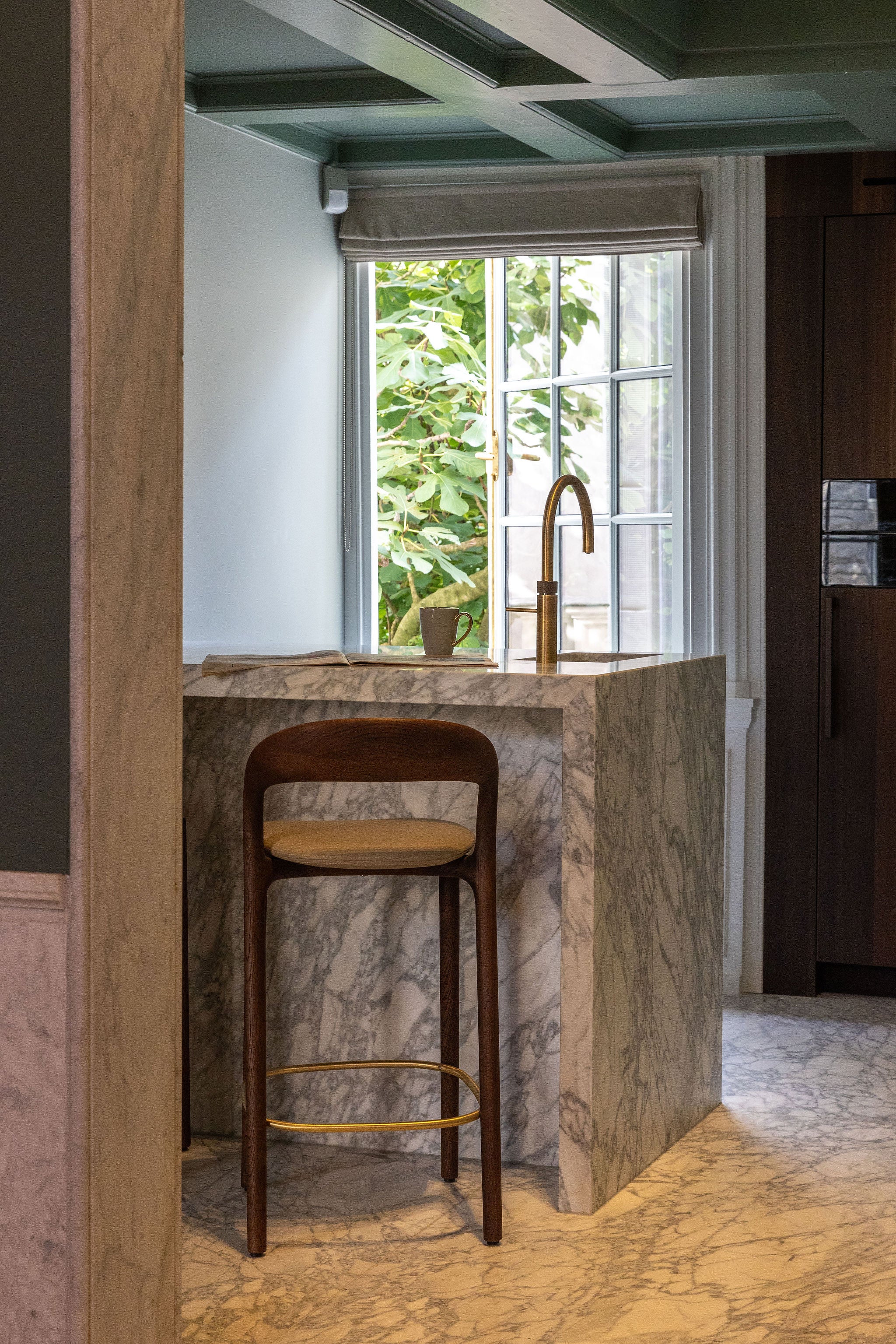 Before & After: Synergie in Renovatie: Harmonie tussen Historie en Moderniteit aan de Keizersgracht-RUIM STUDIO-design keuken,grachtenpand renovatie,historisch interieur,interieurarchitect Amsterdam,luxe renovatie,moderne woonkeuken-OBLY